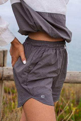 Casemiri Isabela set giacca e short donna White Graphite dettaglio short con tasca laterale