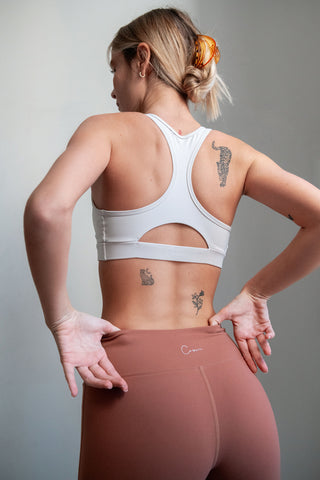 Casemiri Lamu set activewear donna Umber Coffee dettaglio schiena reggiseno sportivo